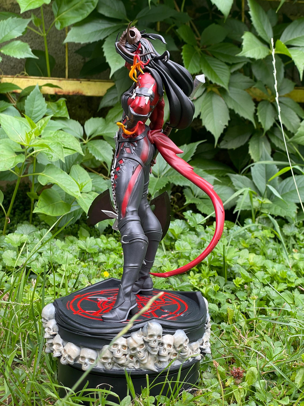 Karlach Figure - Baldur's Gate 3 - 3D printed miniature detail view