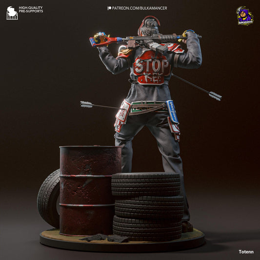 Survivor Rust Figure - resin tabletop miniature alternate angle