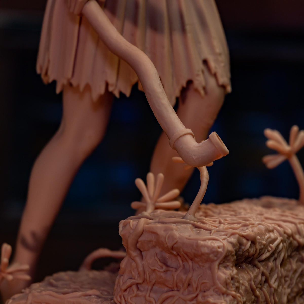 Hinako SIlent Hill f Figure - resin miniature view 6