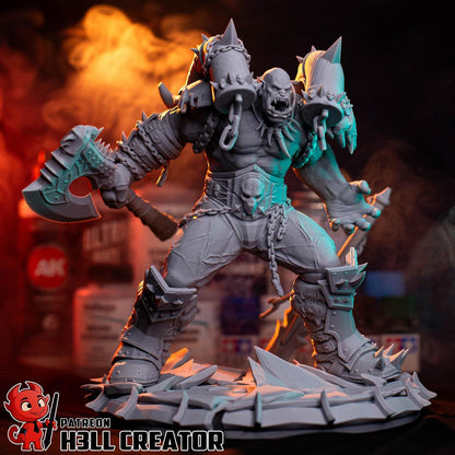 Garrosh Hellscream Figure - World of Warcraft - resin tabletop miniature front view