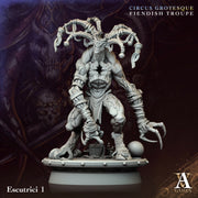 Escutrici Fantasy Miniatures - resin tabletop miniature front view