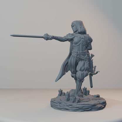 Archvillain Heroes Fantasy Miniatures - Isabetta of the Dawn (rapier,cross,hood) - turntable view